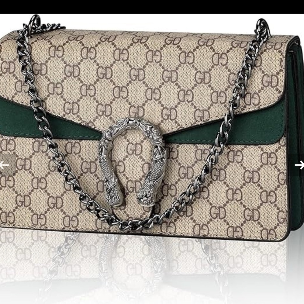Chic Beige and Green Shoulder Bag with Chain Strap